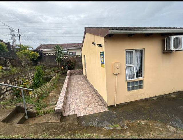 3 BEDROOM HOUSE FOR SALE IN NEWLANDS WEST
